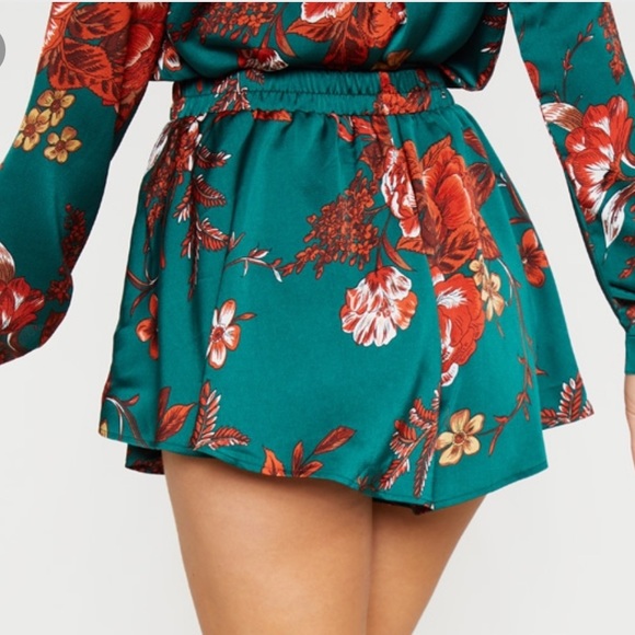 Emerald Green Floral Set - Picture 6 of 9